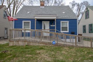 34294 Glover Street, Wayne, MI 48184