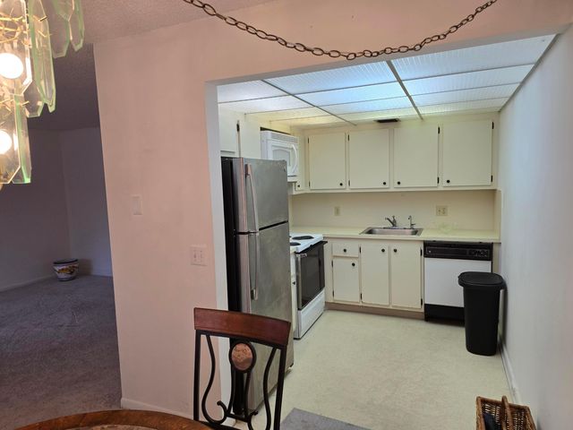 151 SW 135th Terrace 303t, Pembroke Pines, FL 33027