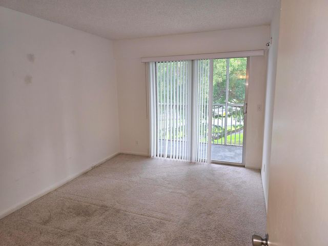 151 SW 135th Terrace 303t, Pembroke Pines, FL 33027