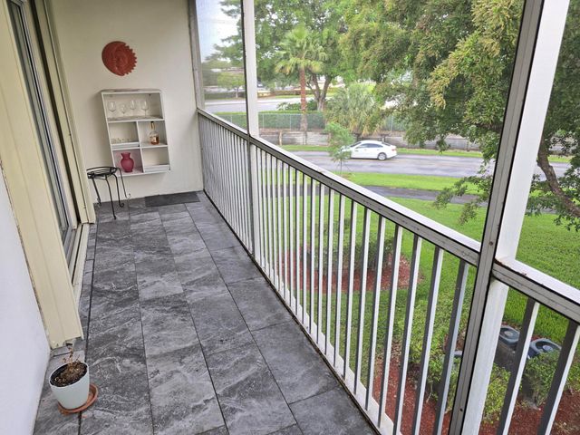 151 SW 135th Terrace 303t, Pembroke Pines, FL 33027