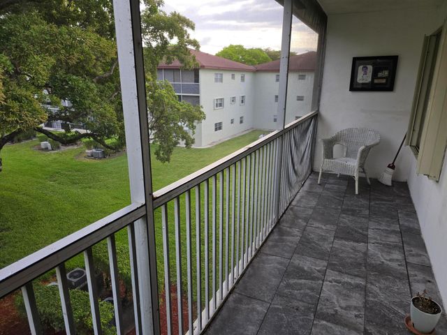 151 SW 135th Terrace 303t, Pembroke Pines, FL 33027
