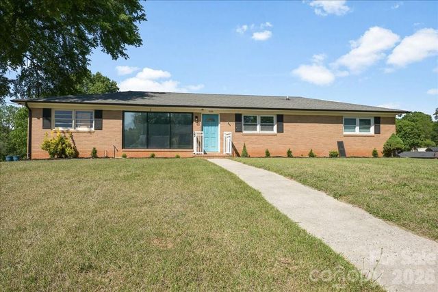 1236 Landsdowne Drive, Gastonia, NC 28054