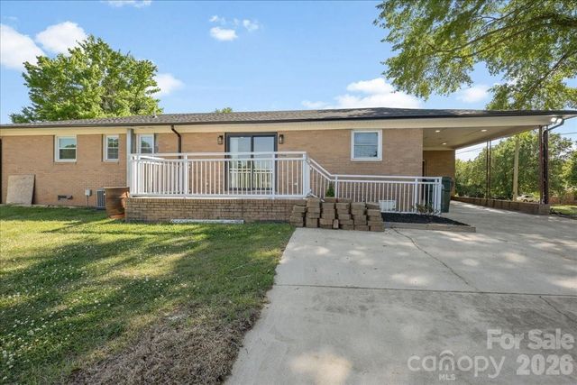 1236 Landsdowne Drive, Gastonia, NC 28054