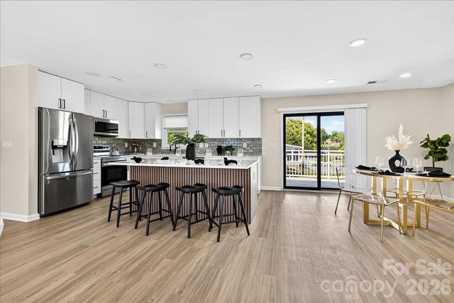 1236 Landsdowne Drive, Gastonia, NC 28054