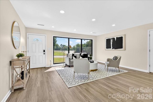 1236 Landsdowne Drive, Gastonia, NC 28054