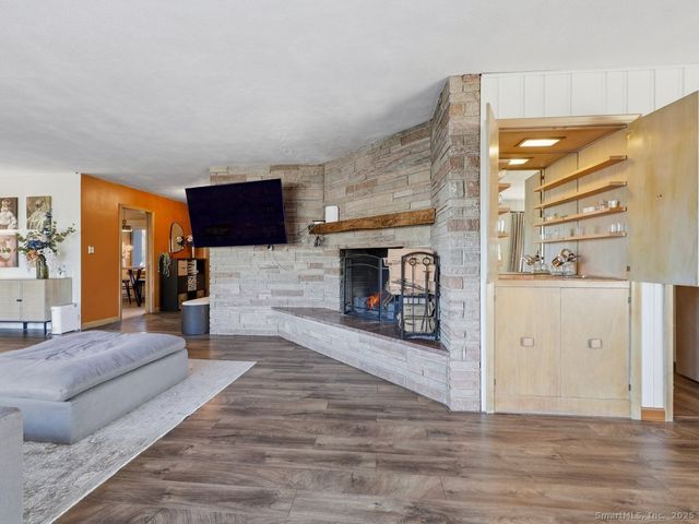 287 Harland Road, Norwich, CT 06360