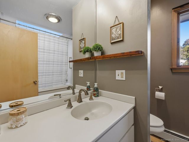 287 Harland Road, Norwich, CT 06360