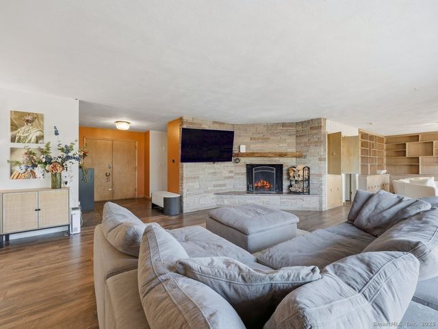 287 Harland Road, Norwich, CT 06360