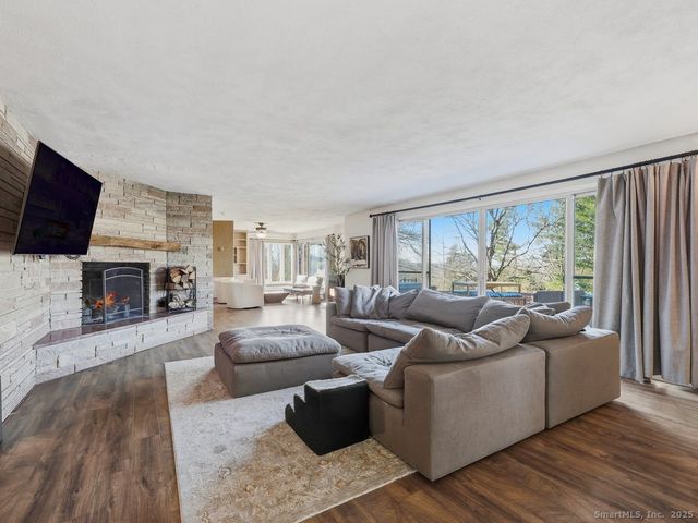 287 Harland Road, Norwich, CT 06360