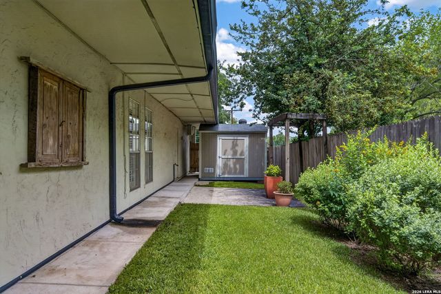 7834 Broadway 403 D, San Antonio, TX 78209