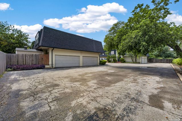 7834 Broadway 403 D, San Antonio, TX 78209