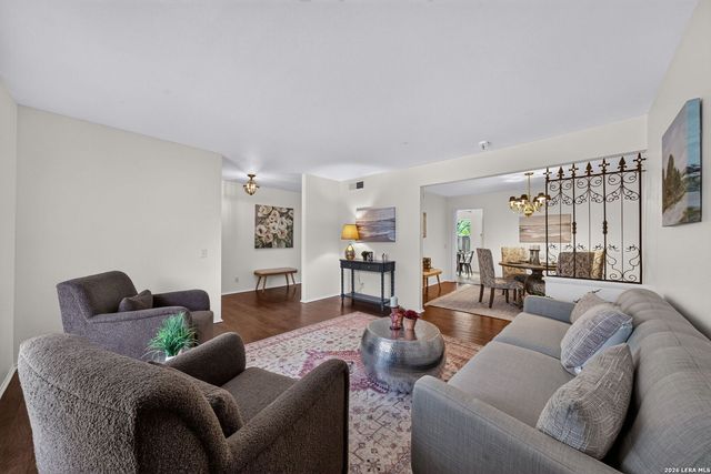 7834 Broadway 403 D, San Antonio, TX 78209