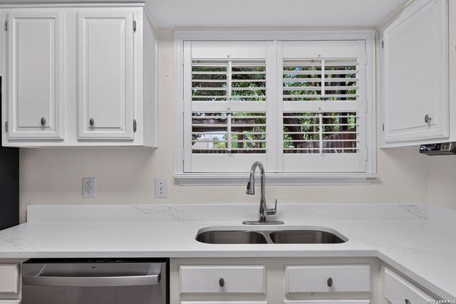 7834 Broadway 403 D, San Antonio, TX 78209