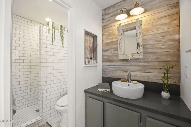 11755 Mirror Lake Avenue, Ojai, CA 93023