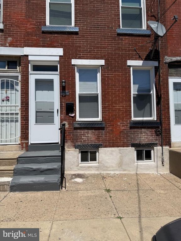 1817 E MADISON ST, PHILADELPHIA, PA 19134 — exterior