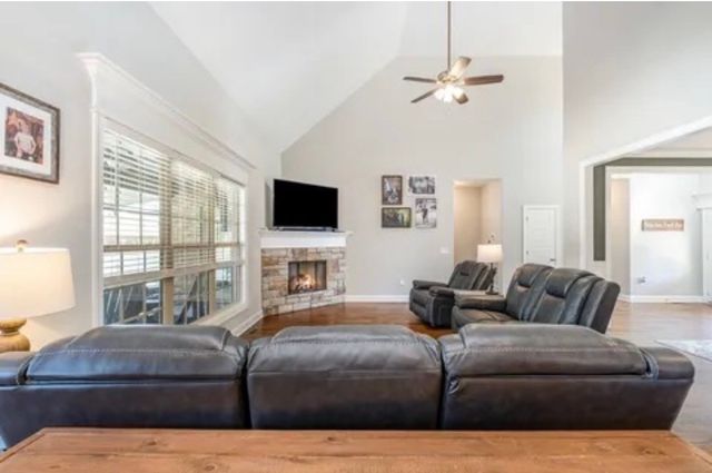 2303 Lionheart Dr, Murfreesboro, TN 37130