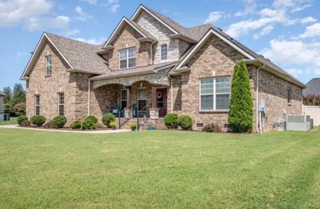 2303 Lionheart Dr, Murfreesboro, TN 37130