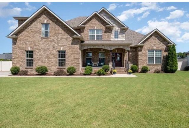 2303 Lionheart Dr, Murfreesboro, TN 37130