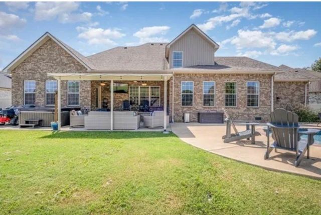 2303 Lionheart Dr, Murfreesboro, TN 37130