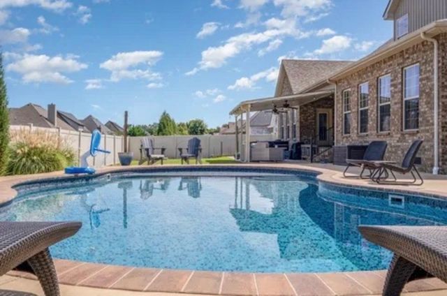 2303 Lionheart Dr, Murfreesboro, TN 37130