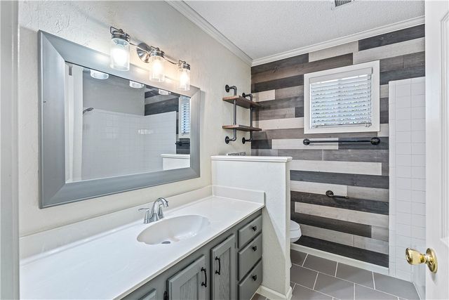 17 Evesham Lane, Bella Vista, AR 72714