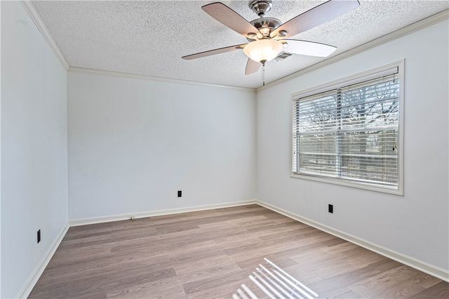 17 Evesham Lane, Bella Vista, AR 72714