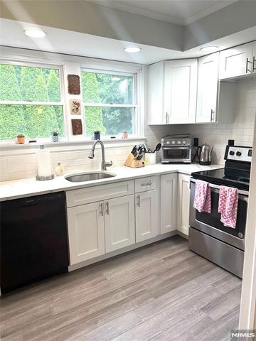 10 Evergreen Avenue 2, North Haledon, NJ 07508