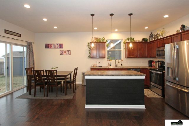 11811 N 142nd St. Street, Waverly, NE 68462