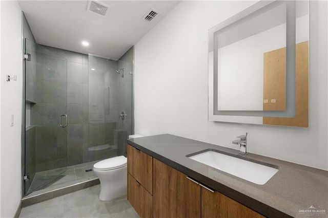 1304 E Iris Avenue 4, Mcallen, TX 78501