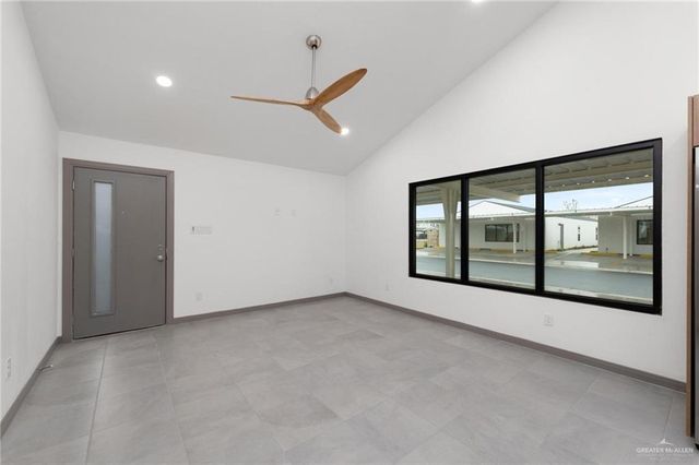 1304 E Iris Avenue 4, Mcallen, TX 78501