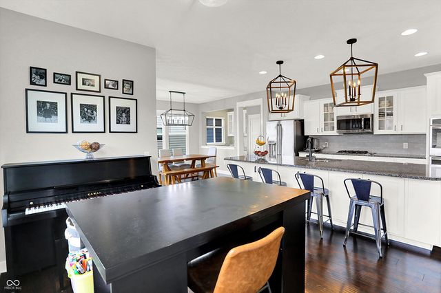 14101 James Dean Drive, Carmel, IN 46033