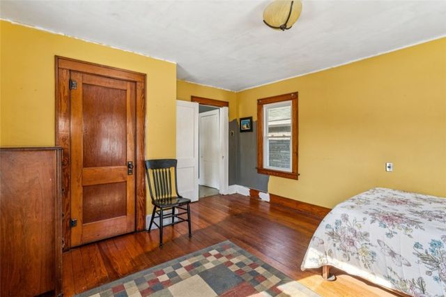 1618 3rd Ave, Beaver Falls, PA 15010