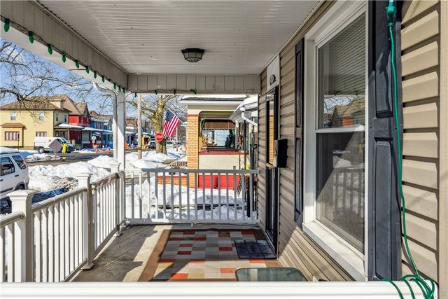 1618 3rd Ave, Beaver Falls, PA 15010