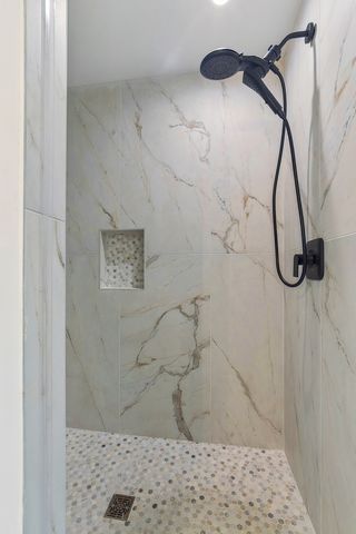 700 Czacki Street, Lemont, IL 60439