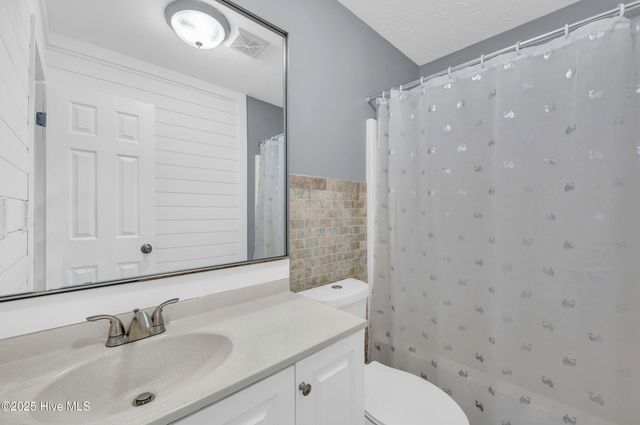 711 Navaho Trail, Wilmington, NC 28409