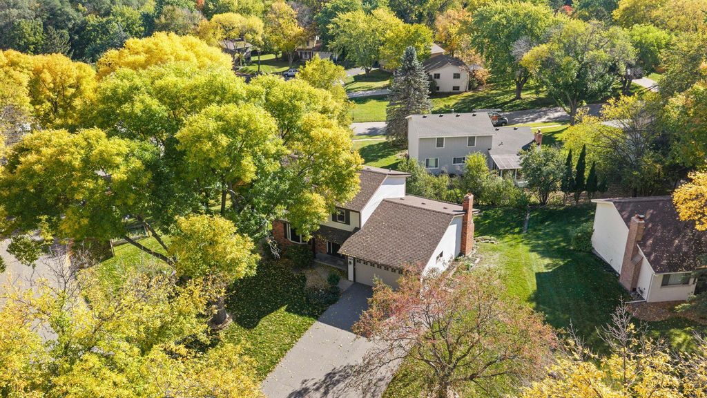 12575 Fescue Court, Eden Prairie, MN 55347 — photo 3
