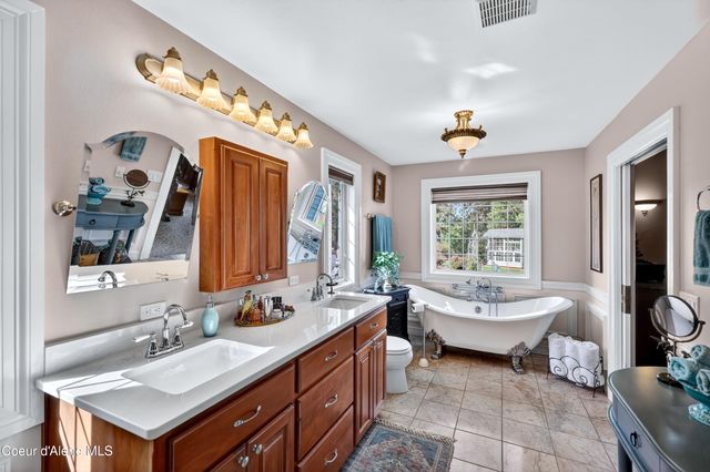 404 S Daisy Ln, Medical Lake, WA 99022