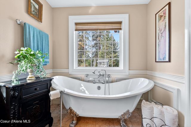 404 S Daisy Ln, Medical Lake, WA 99022