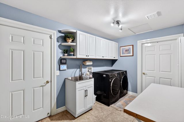 404 S Daisy Ln, Medical Lake, WA 99022