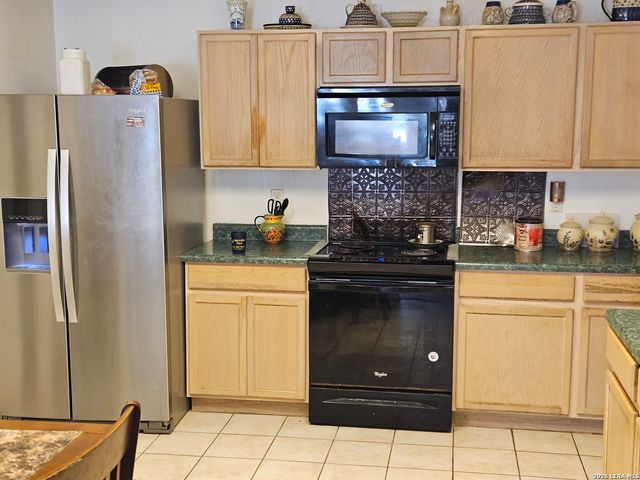 6435 Flatstone Pass, Converse, TX 78109