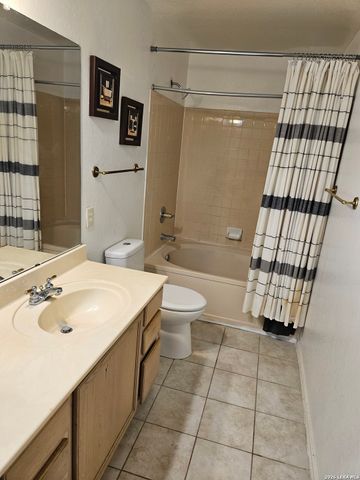 6435 Flatstone Pass, Converse, TX 78109