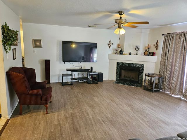 6435 Flatstone Pass, Converse, TX 78109