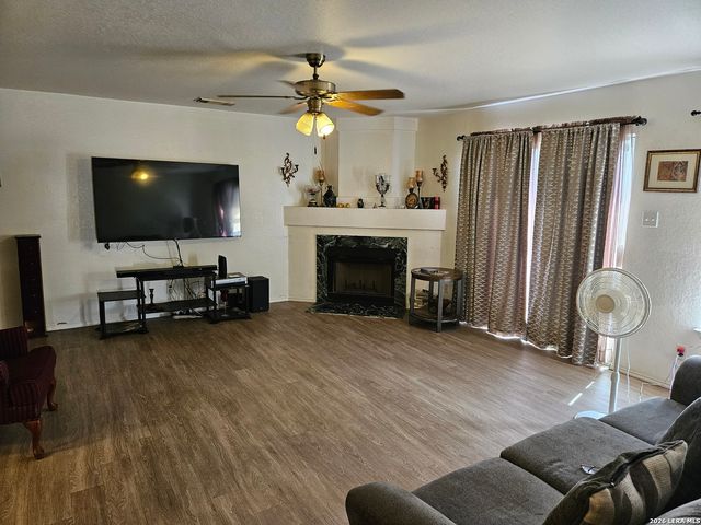 6435 Flatstone Pass, Converse, TX 78109