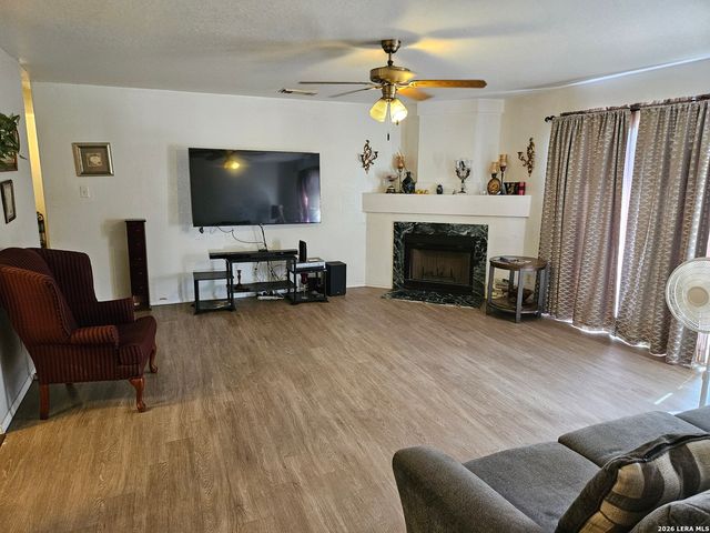 6435 Flatstone Pass, Converse, TX 78109