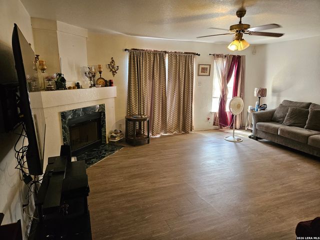 6435 Flatstone Pass, Converse, TX 78109