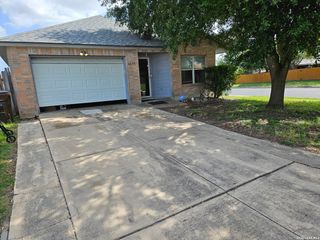 6435 Flatstone Pass, Converse, TX 78109
