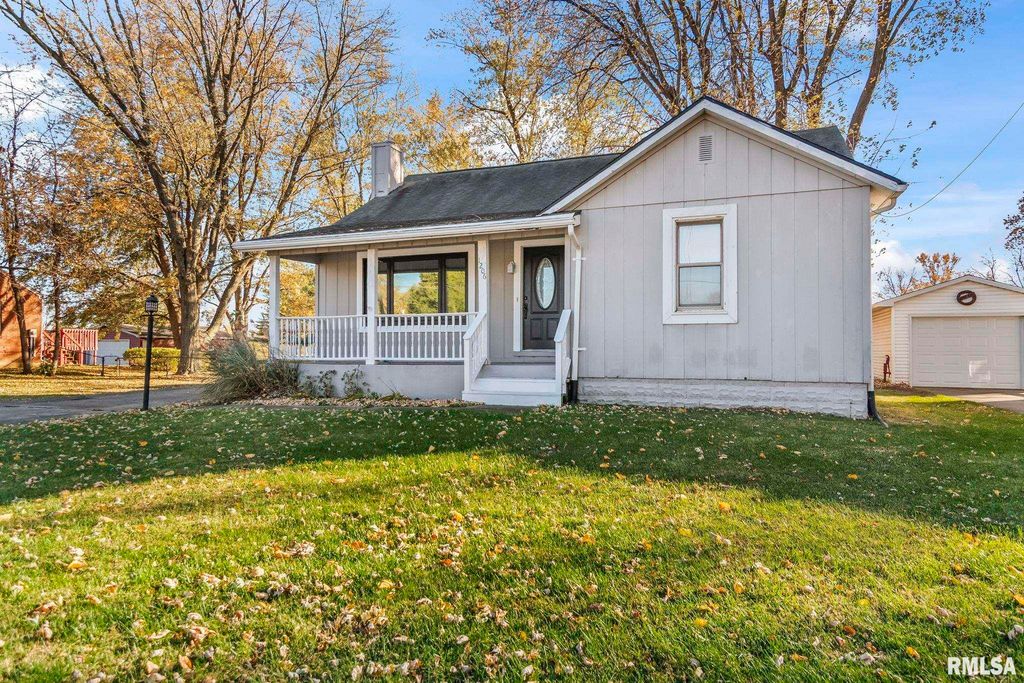 1206 W RUTLEDGE Street, Pawnee, IL 62558