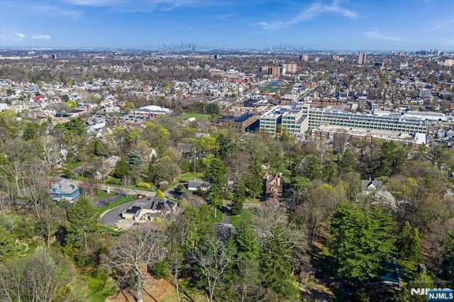 5 Edgehill Road, West Orange, NJ 07052