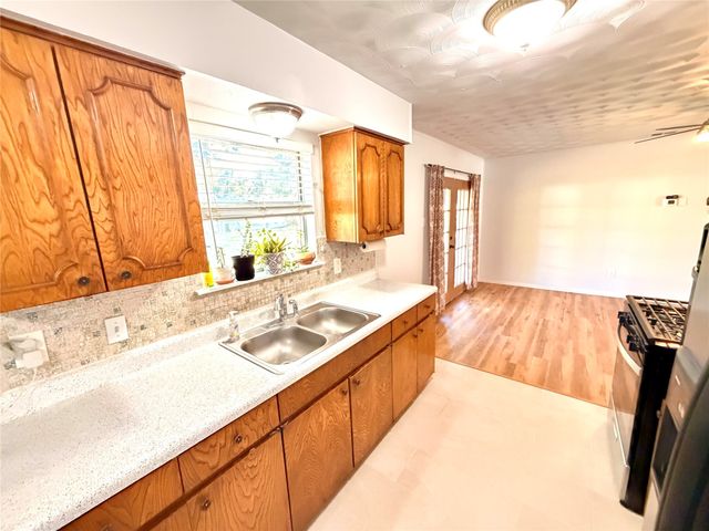 1413 Potomac Drive, Plano, TX 75075