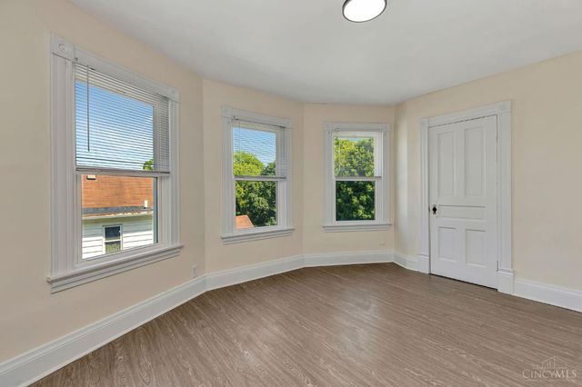 5659 Bramble Avenue, Cincinnati, OH 45227